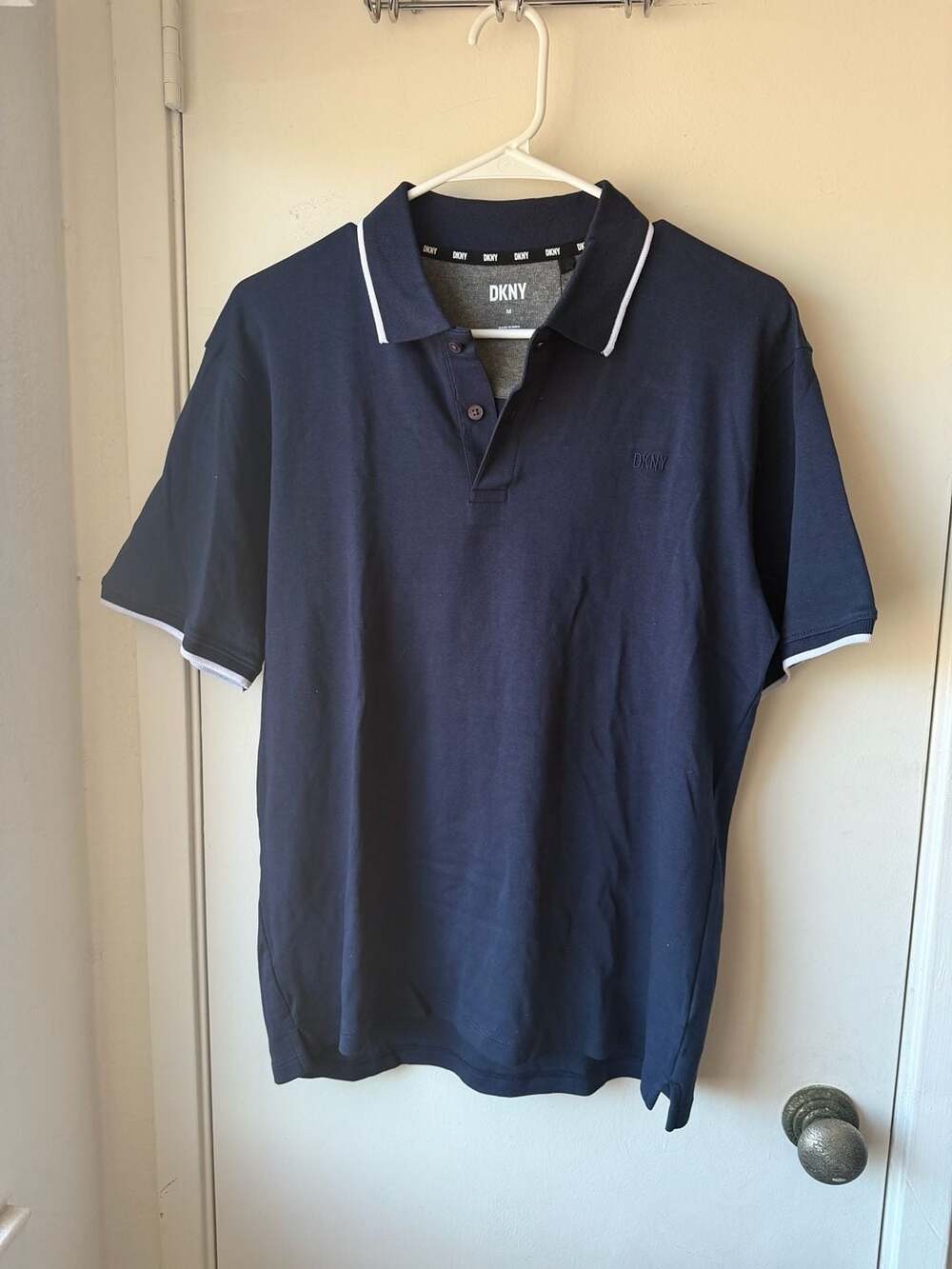 DKNY Short Sleeve Polo Shirt Size M Navy Blue Contrast Piping